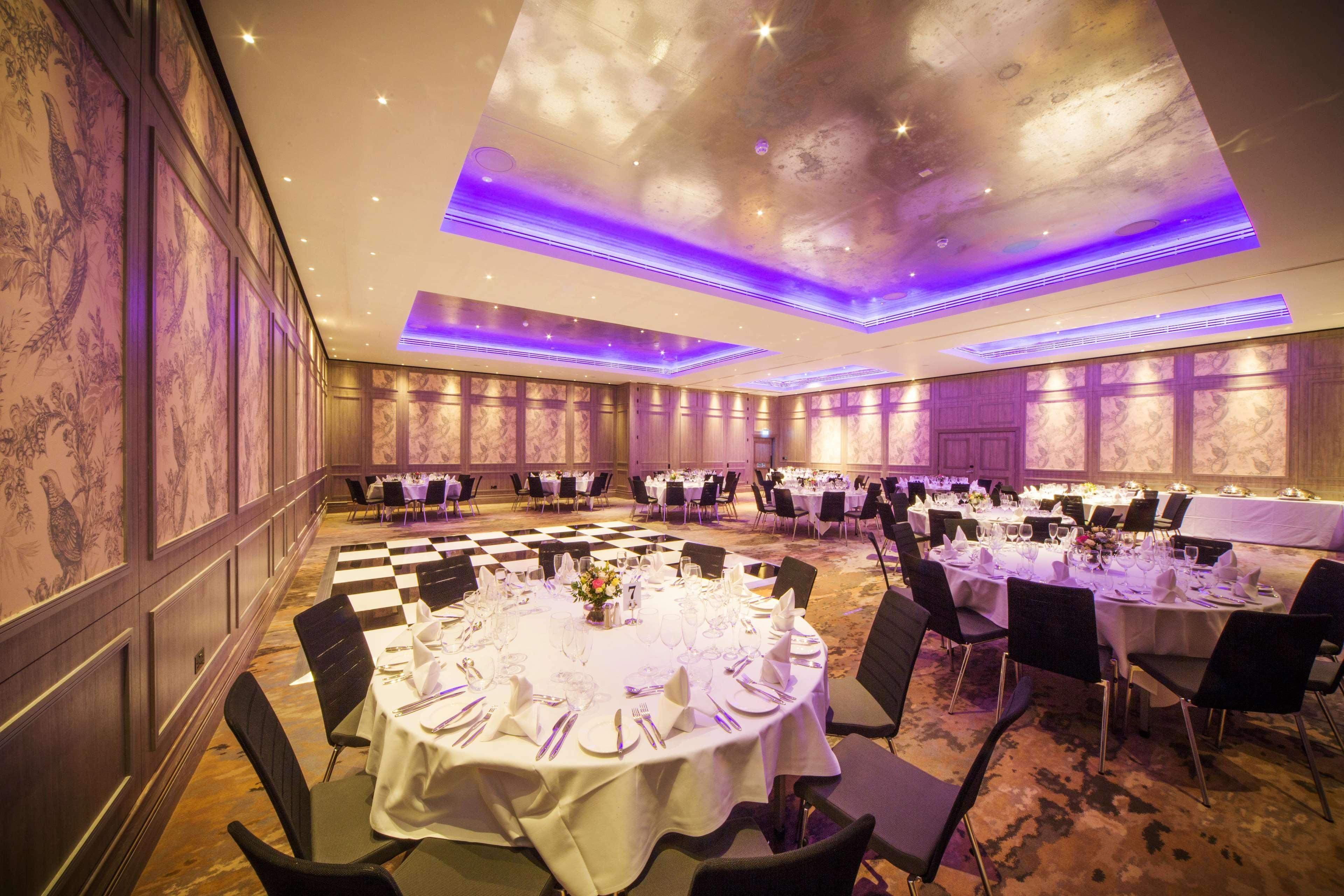 Doubletree By Hilton London Kingston Upon Thames Hotel Kingston upon Thames  Ngoại thất bức ảnh