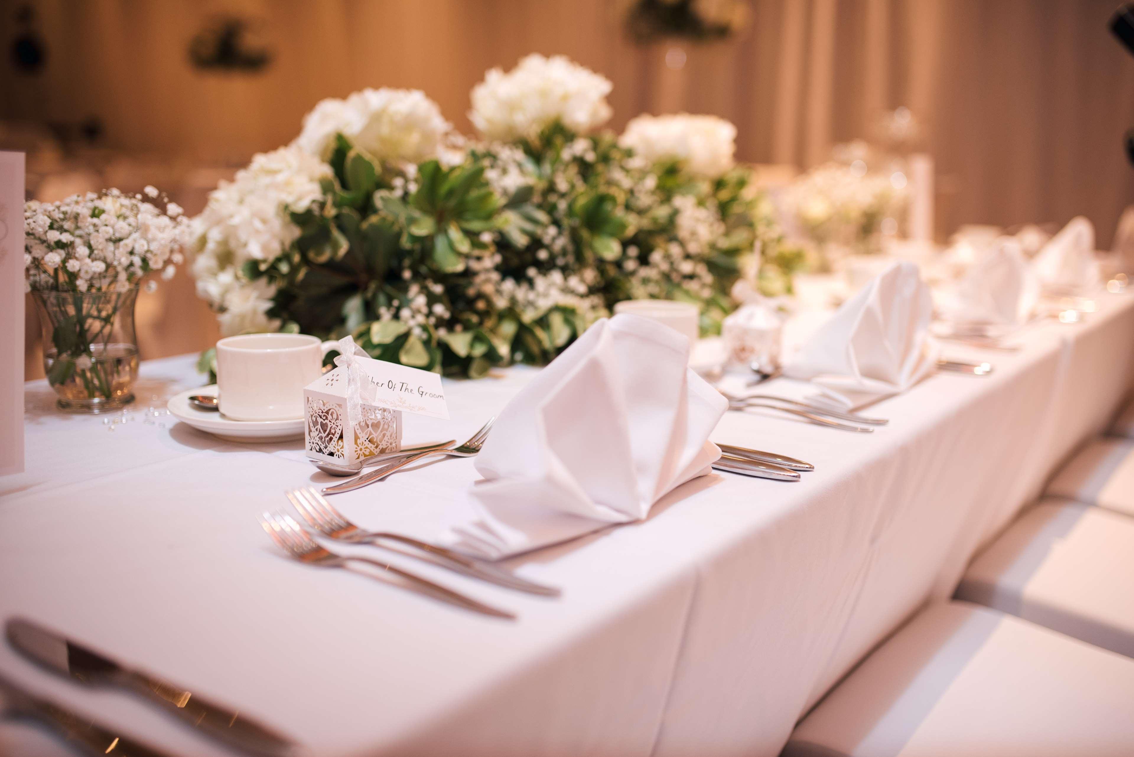 Doubletree By Hilton London Kingston Upon Thames Hotel Kingston upon Thames  Ngoại thất bức ảnh