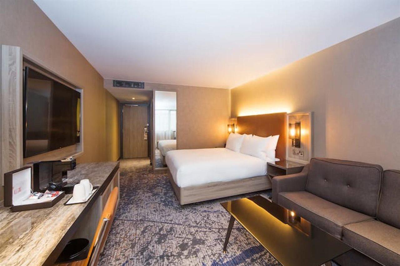 Doubletree By Hilton London Kingston Upon Thames Hotel Kingston upon Thames  Ngoại thất bức ảnh