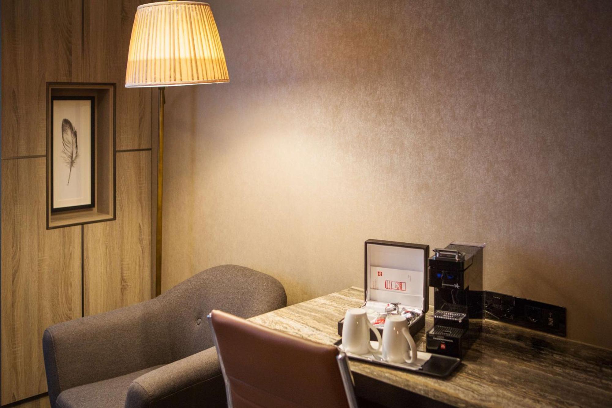 Doubletree By Hilton London Kingston Upon Thames Hotel Kingston upon Thames  Ngoại thất bức ảnh