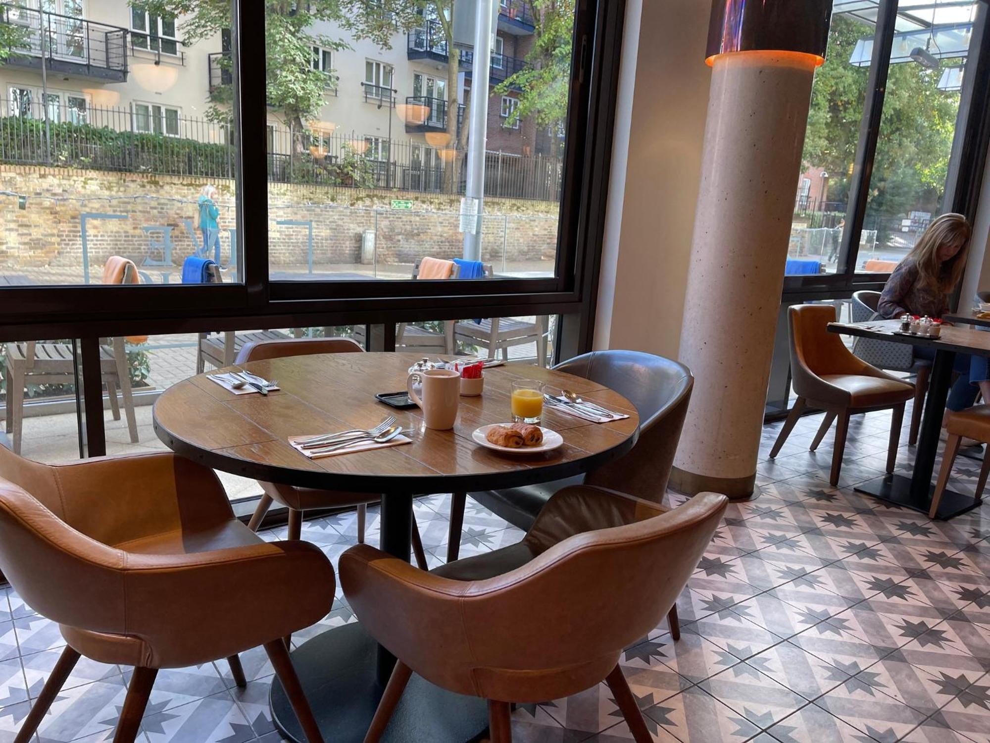 Doubletree By Hilton London Kingston Upon Thames Hotel Kingston upon Thames  Ngoại thất bức ảnh