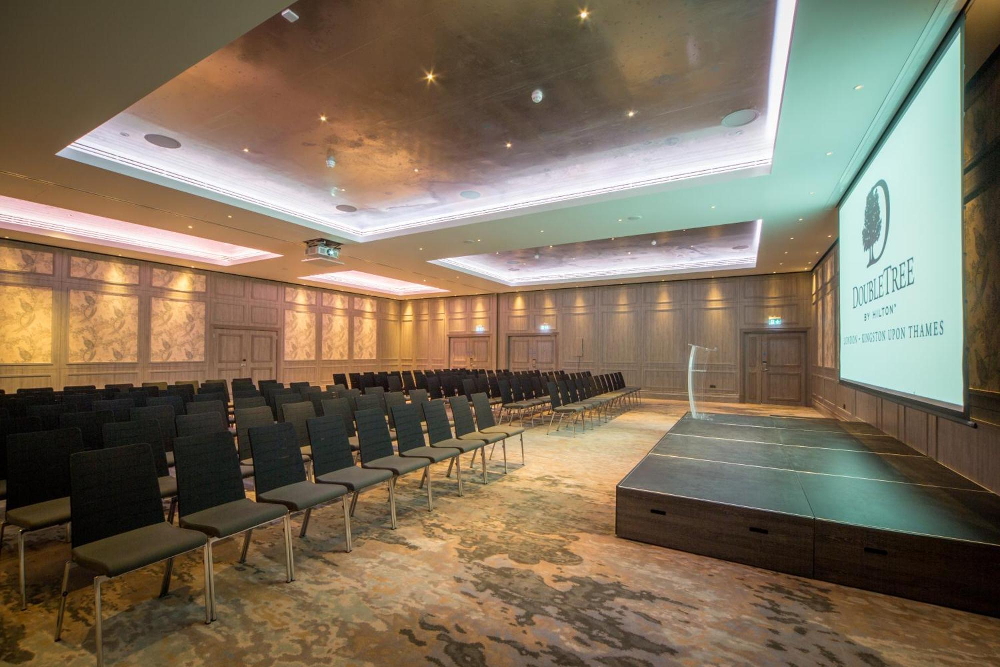 Doubletree By Hilton London Kingston Upon Thames Hotel Kingston upon Thames  Ngoại thất bức ảnh